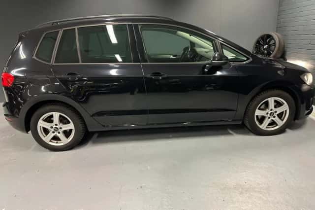 Volkswagen Golf Sportsvan (2015) thumbnail 6