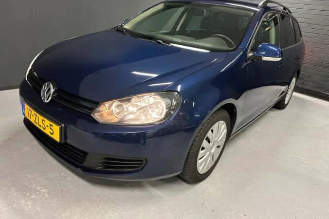 Volkswagen Golf (2013) thumbnail 1