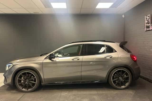 Mercedes-Benz GLA (2017) thumbnail 2