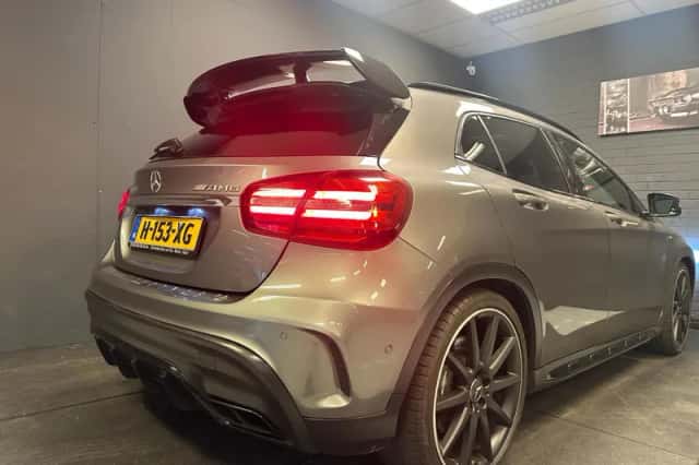 Mercedes-Benz GLA (2017) thumbnail 3