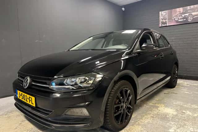 Volkswagen Polo (2018) thumbnail 1