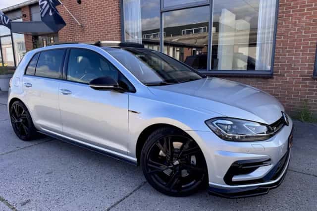 Volkswagen Golf (2018) thumbnail 3