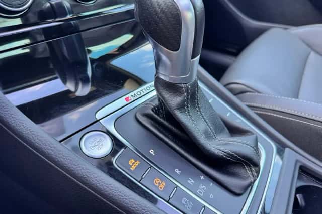 Volkswagen Golf (2018) thumbnail 5