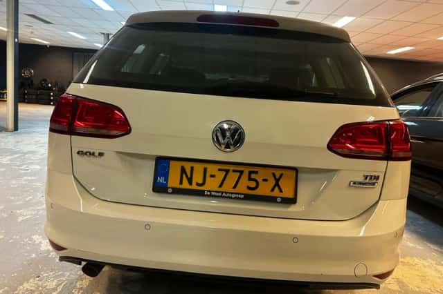 Volkswagen Golf (2017) thumbnail 5