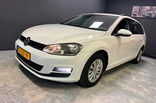 Volkswagen Golf (2014) thumbnail 1