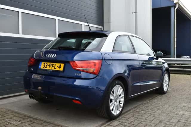 Audi A1 (2011) thumbnail 5