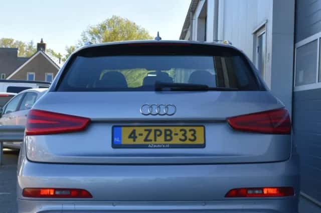 Audi Q3 (2015) thumbnail 4
