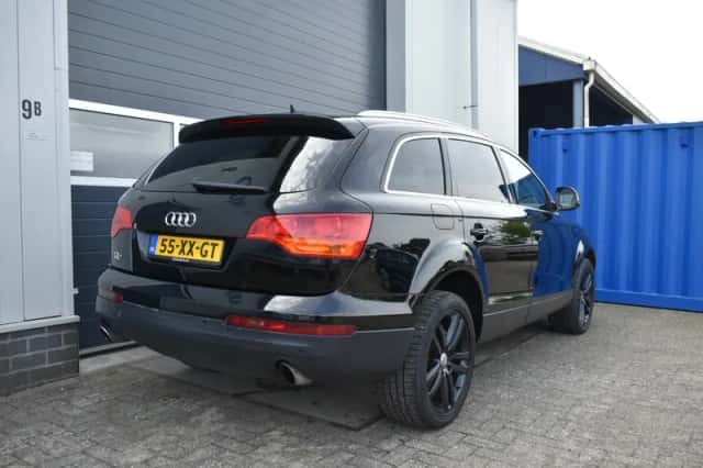Audi Q7 (2007) thumbnail 5