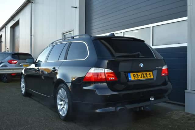 BMW 5-Serie (2009) thumbnail 3