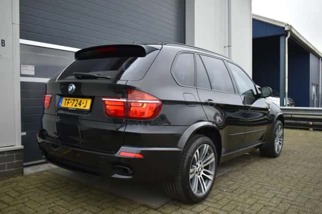 BMW X5 (2011) thumbnail 5