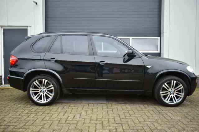 BMW X5 (2011) thumbnail 6