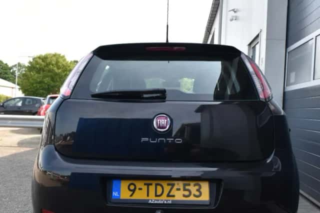Fiat Punto (2014) thumbnail 4