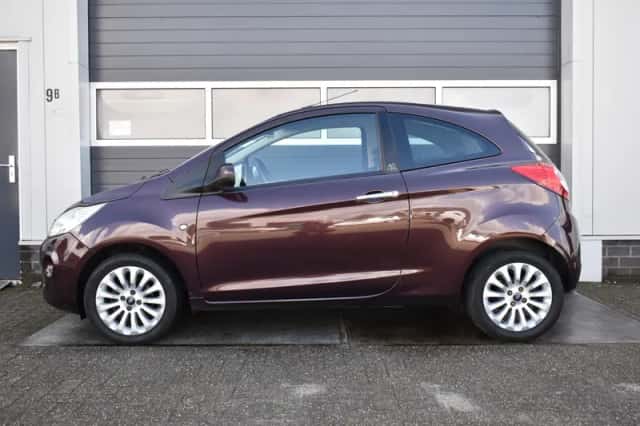 Ford Ka (2010) thumbnail 2