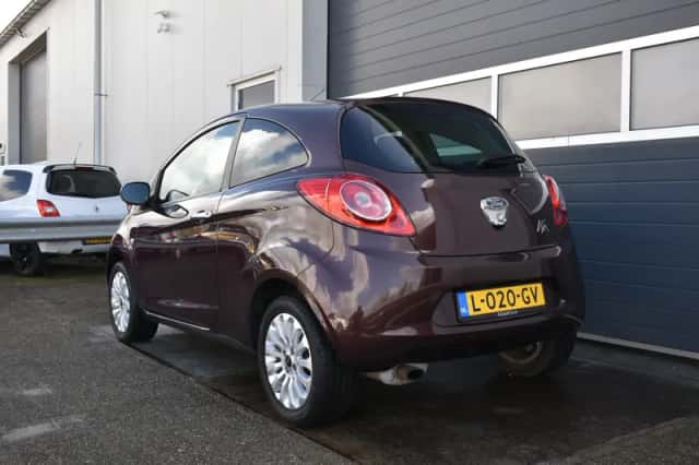 Ford Ka (2010) thumbnail 3