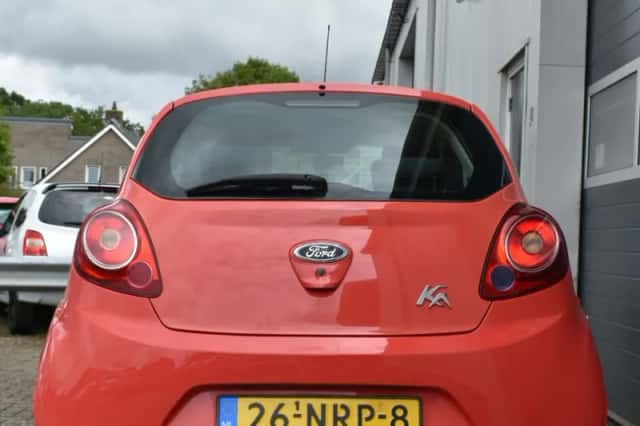 Ford Ka (2010) thumbnail 4