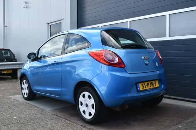 Ford Ka (2011) thumbnail 3