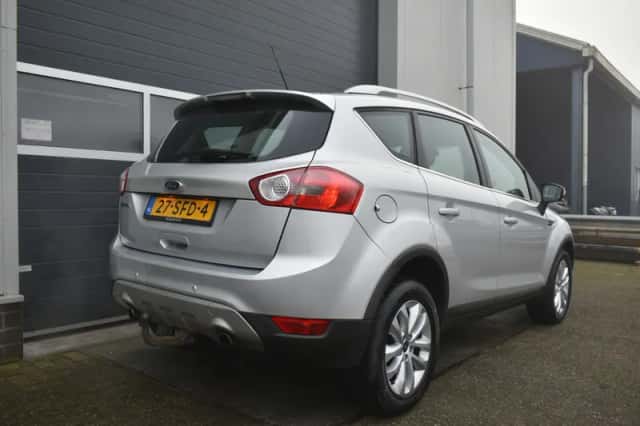 Ford Kuga (2011) thumbnail 5