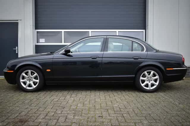 Jaguar S-Type (2006) thumbnail 2