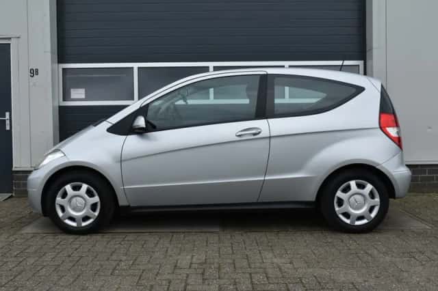 Mercedes-Benz A-Klasse (2010) thumbnail 2