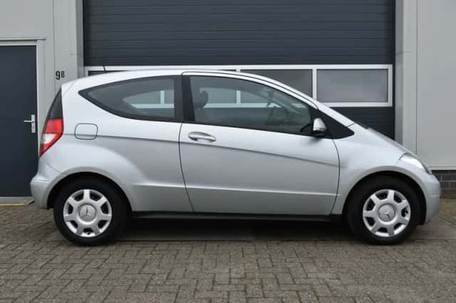 Mercedes-Benz A-Klasse (2010) thumbnail 6