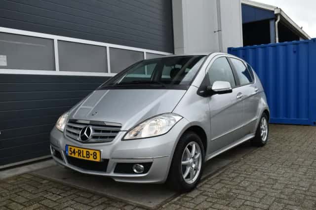 Mercedes-Benz A-Klasse (2011) thumbnail 1