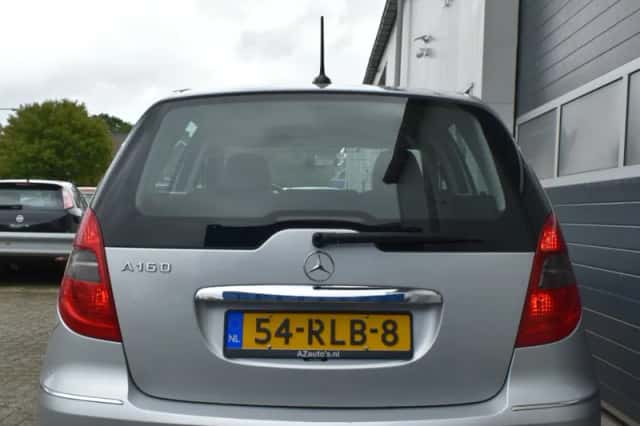 Mercedes-Benz A-Klasse (2011) thumbnail 4