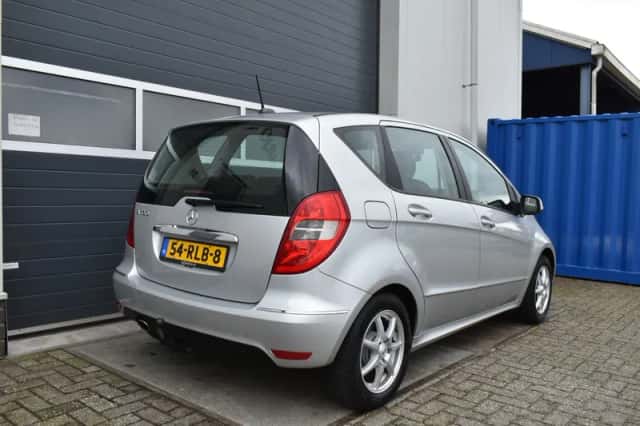Mercedes-Benz A-Klasse (2011) thumbnail 5