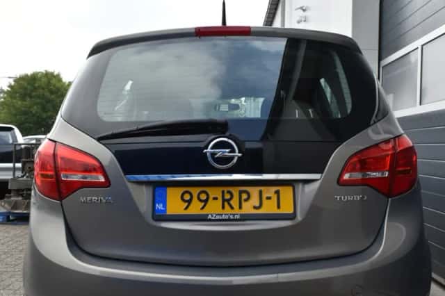 Opel Meriva (2011) thumbnail 4