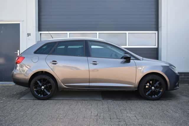 SEAT Ibiza (2016) thumbnail 6