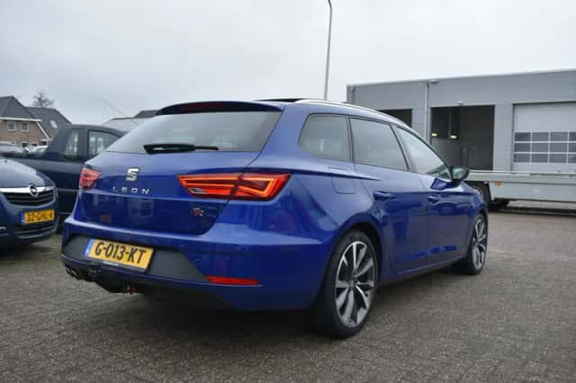 SEAT Leon (2019) thumbnail 5