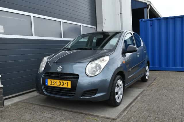 Suzuki Alto (2010) thumbnail 1