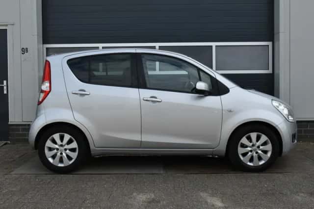 Suzuki Splash (2008) thumbnail 6