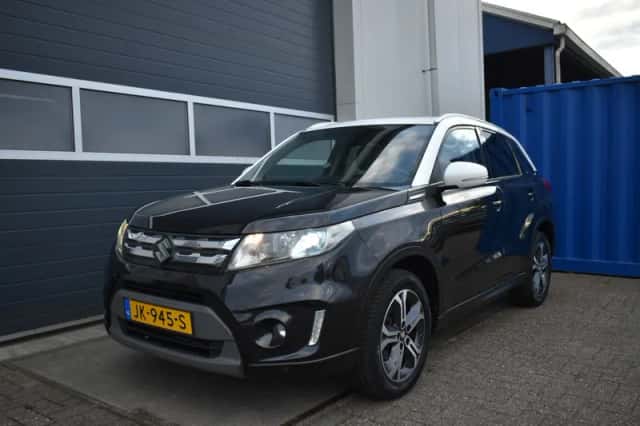 Suzuki Vitara (2016) thumbnail 1