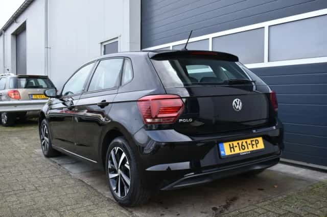 Volkswagen Polo (2018) thumbnail 3