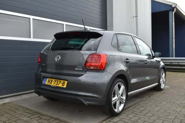 Volkswagen Polo (2016) thumbnail 5