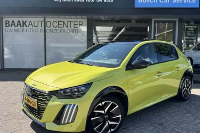 Peugeot 208 (2024) thumbnail 1