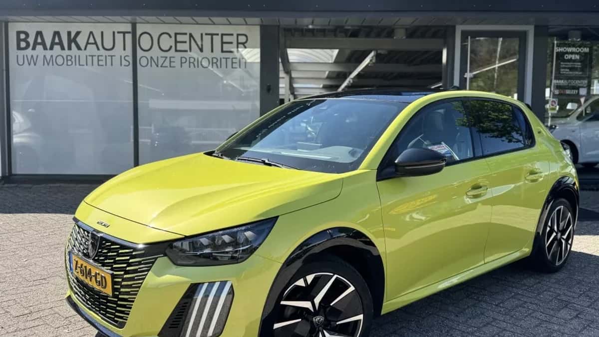 Peugeot 208 (2024) — foto 1