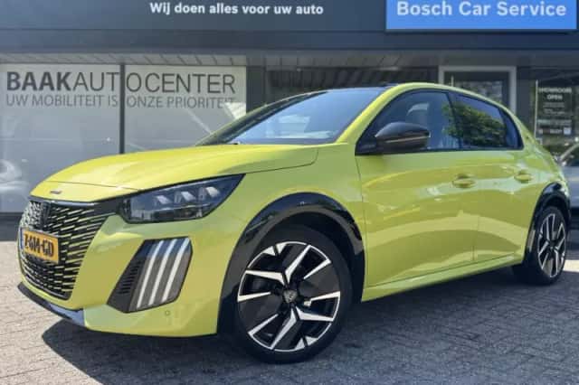Peugeot 208 (2024) thumbnail 2