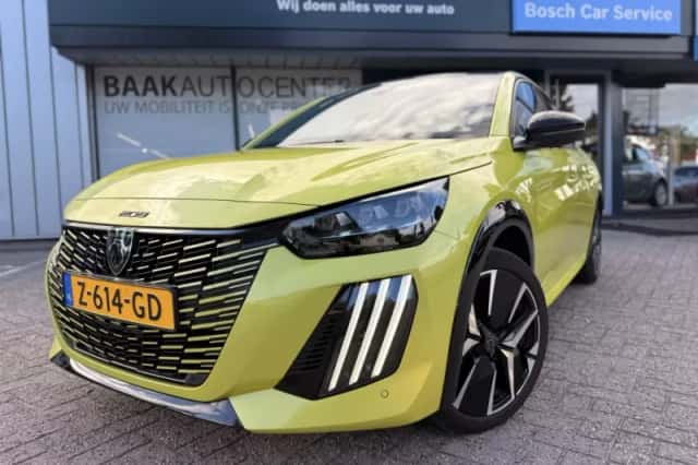 Peugeot 208 (2024) thumbnail 5