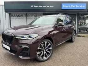 BMW X7 (2021) thumbnail 3