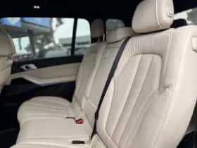 BMW X7 (2021) thumbnail 25