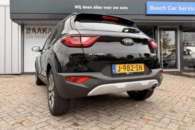Kia Stonic (2020) thumbnail 5