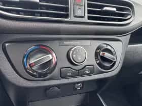 Hyundai i10 (2021) thumbnail 16