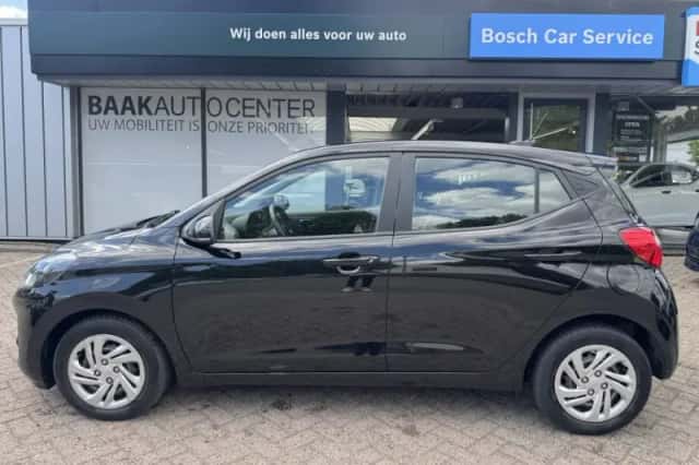 Hyundai i10 (2021) thumbnail 3