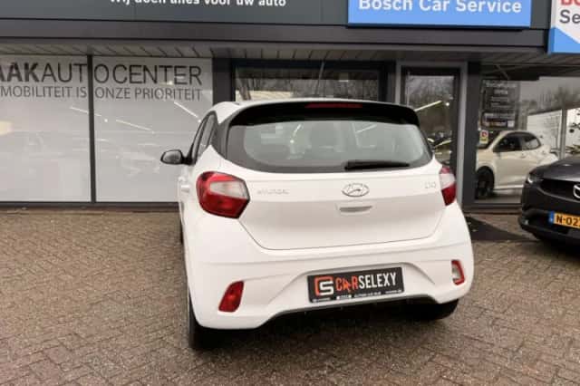 Hyundai i10 (2022) thumbnail 4