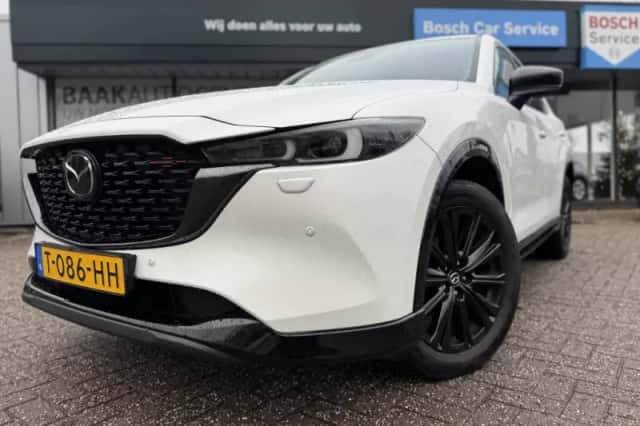 Mazda CX-5 (2023) thumbnail 2