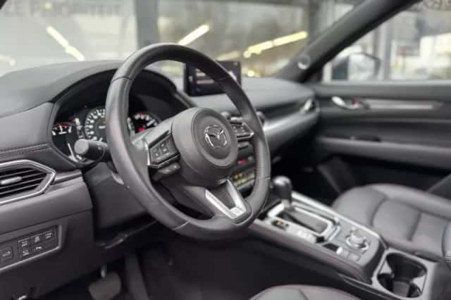 Mazda CX-5 (2023) thumbnail 5
