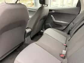 SEAT Arona (2023) thumbnail 15