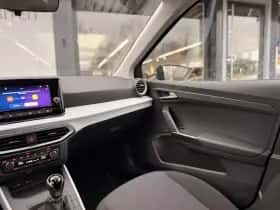SEAT Arona (2023) thumbnail 23