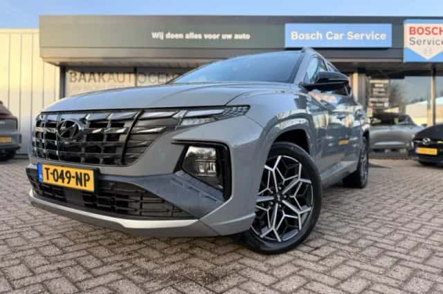 Hyundai Tucson (2023) thumbnail 2
